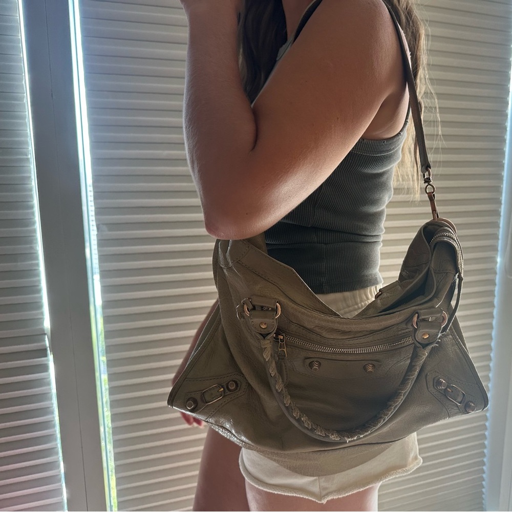 Authentic Balenciaga City Bag Beige Studded - Picture 10 of 15